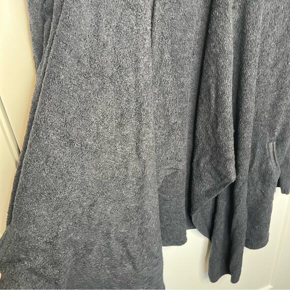 Barefoot Dreams Black Cardigan - Picture 7 of 8